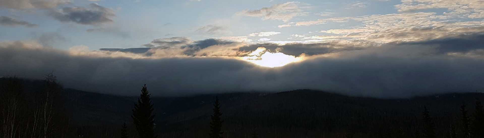 Cloud bank rolling in